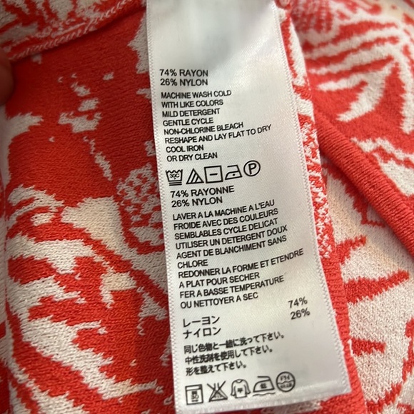 Womens Tommy Bahama maxi dress size small. It’s coral and white color. - Picture 9 of 9